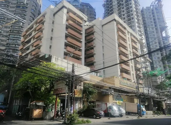 Real Residences 8c *